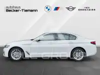 2023 BMW 530