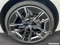 2023 BMW 530