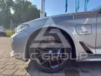 2023 BMW 530