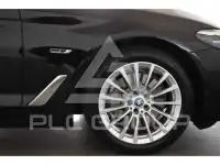 2023 BMW 530