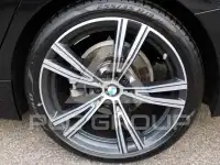 2023 BMW 320