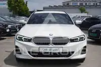 2023 BMW 320