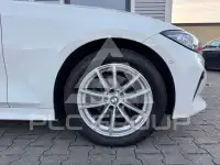 2023 BMW 320