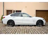2023 BMW 320