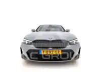 2023 BMW 320
