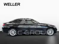2023 BMW 320