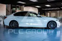 2023 BMW 320
