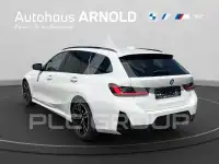 2023 BMW 330