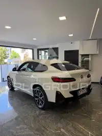 2023 BMW X4