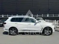 2023 BMW X7