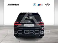 2023 BMW X7