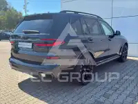 2023 BMW X7