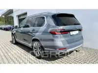 2023 BMW X7