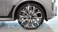 2023 BMW X7