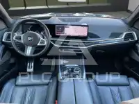 2023 BMW X7