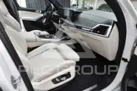 2023 BMW X7