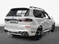 2023 BMW X7