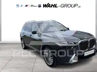 2023 BMW X7
