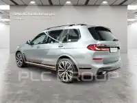 2023 BMW X7