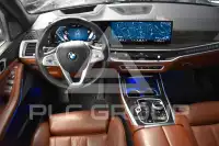 2023 BMW X7