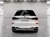2023 BMW X7