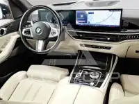 2023 BMW X7