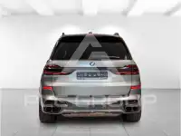 2023 BMW X7