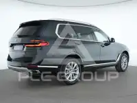 2023 BMW X7