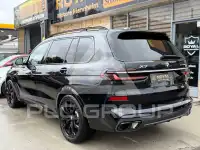 2023 BMW X7