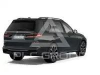 2023 BMW X7
