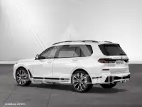 2023 BMW X7