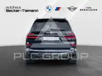 2023 BMW X7