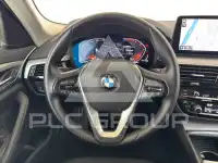 2023 BMW 520