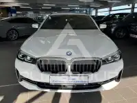 2023 BMW 520