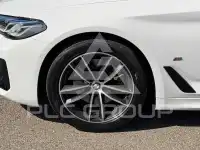 2023 BMW 520