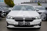 2023 BMW 520
