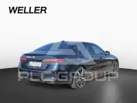 2023 BMW 520