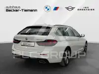 2023 BMW 520