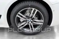 2023 BMW 520
