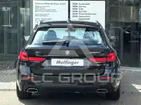 2023 BMW 520