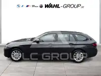 2023 BMW 520