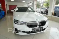 2023 BMW 520