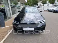 2023 BMW 520
