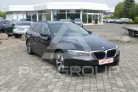 2023 BMW 520