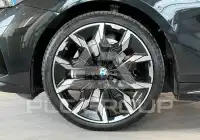 2023 BMW 520