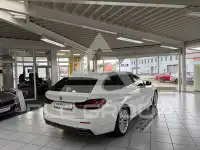 2023 BMW 520