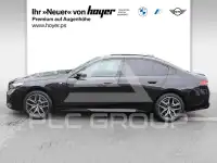 2023 BMW 520