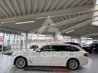 2023 BMW 520