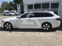 2023 BMW 520