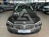 2023 BMW 520